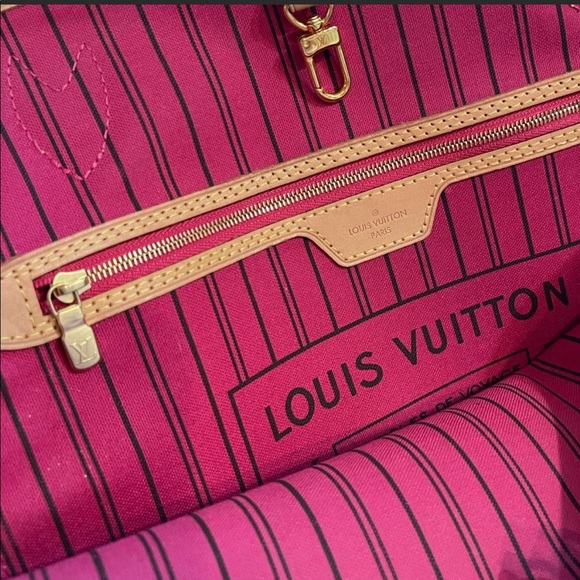 Louis Vuitton Neverfull GM - Picture 10 of 16